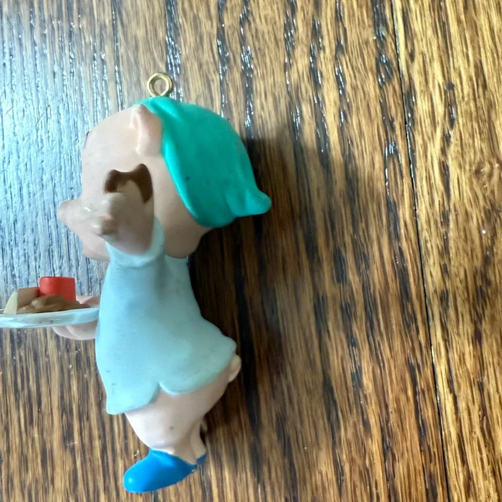 Hallmark Keepsake‎ Ornament Porky Pig Eating Christmas Cookies Looney Tunes 1993